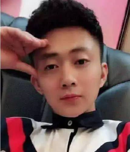 快手网红装有钱_狗老师装有钱案例_快手网红八卦最新浩南-